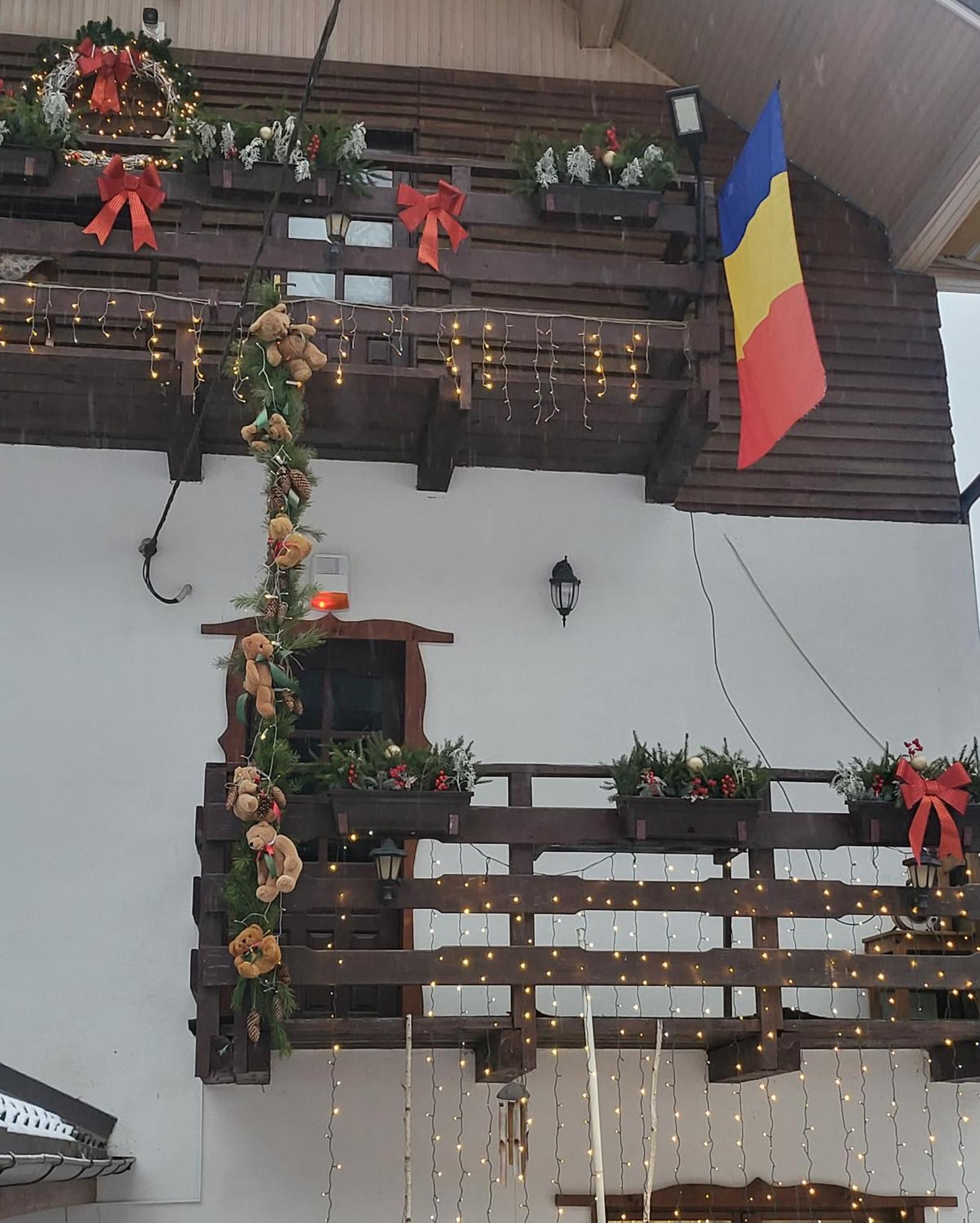 Pensiunea Bradet Brosteni Zewnętrze zdjęcie
